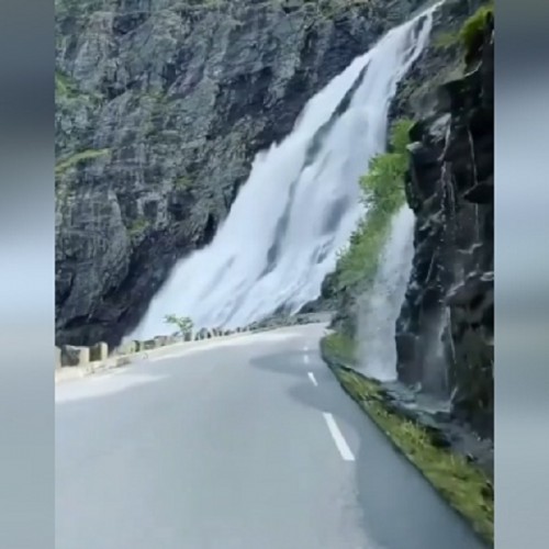 (فیلم) جاده‌ای فوق العاده دیدنی در نروژ
