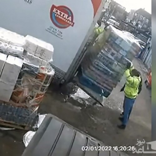 (فیلم) جدا شدن اتاق کامیونت هنگام خالی کردن بار