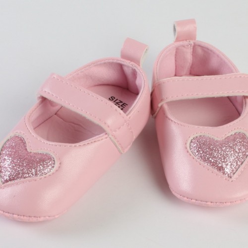 خرید کفش سالم برای کودک با رعایت چند نکته