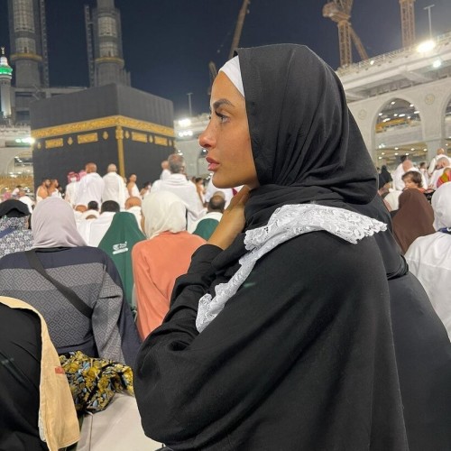 مدل مشهور فرانسوی مسلمان شد