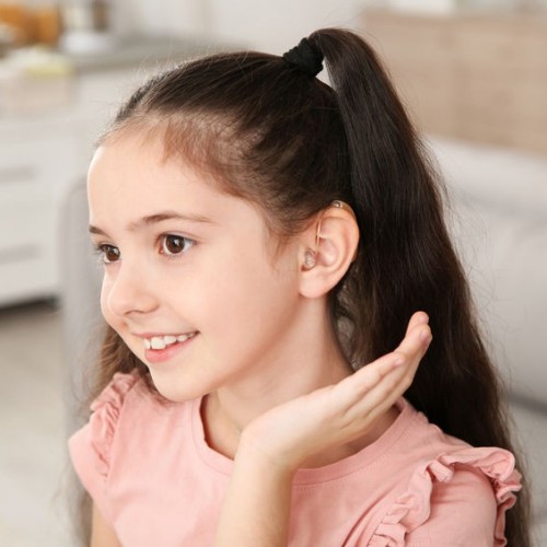 مهم ترین علائم کم شنوایی در کودکان