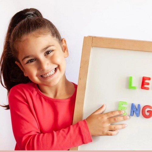 مهم ترین راهکارهای علاقه مند کردن کودک به یادگیری زبان انگلیسی