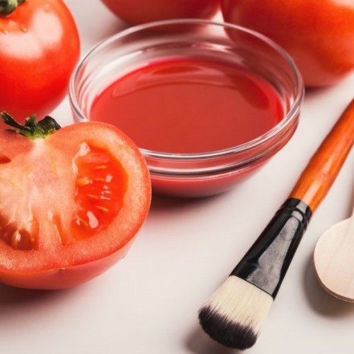 نقش گوجه فرنگی برای داشتن پوست سالم