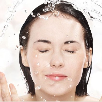 نکات مهم برای پاک کردن آرایش صورت چیست؟