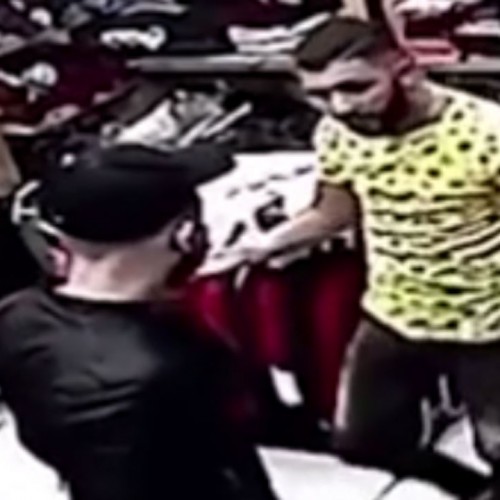 (فیلم) قتل هولناک یک فروشنده به دلیل پس نگرفتن لباس 