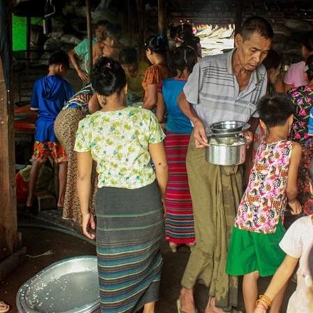 راخینا در میانمار: جایی که مردم از ارتش بیشتر از کرونا واهمه دارند!