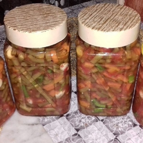 روش تهیه ترشی لوبیا سبز با پوره گوجه فرنگی