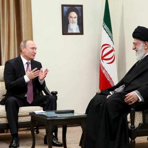 रूसी राष्ट्रपति व्लादिमीर पुतिन ने इस्लामी गणतंत्र ईरान के सर्वोच्च नेता के पत्र का जवाब दिया