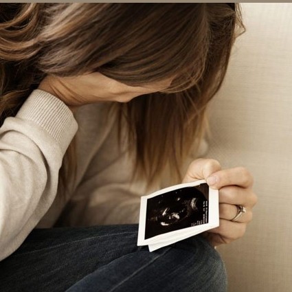 سقط کردن جنین چه عوارضی دارد؟