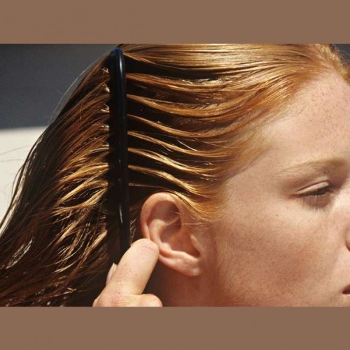 شایع‌ترین علل ناگهانی ریزش مو در زنان چیست؟
