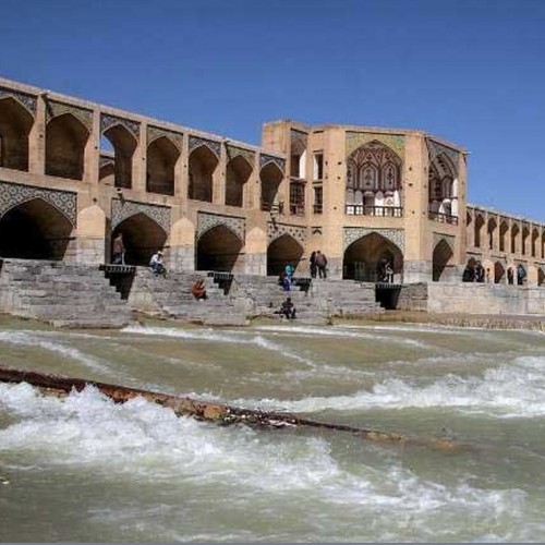 شخص رییس جمهور با حضور در اصفهان شورای عالی آب را تشکیل دهد