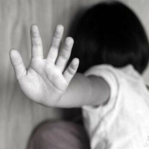 شکنجه دختر ۵ساله توسط مادر بیرحم + عکس