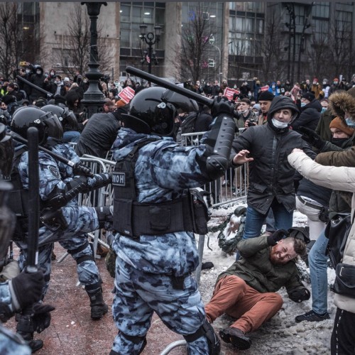साइबेरियाई सर्दियों में रूसी वसंत: असंतुष्ट नौसेना के समर्थन में देशव्यापी विरोध प्रदर्शन