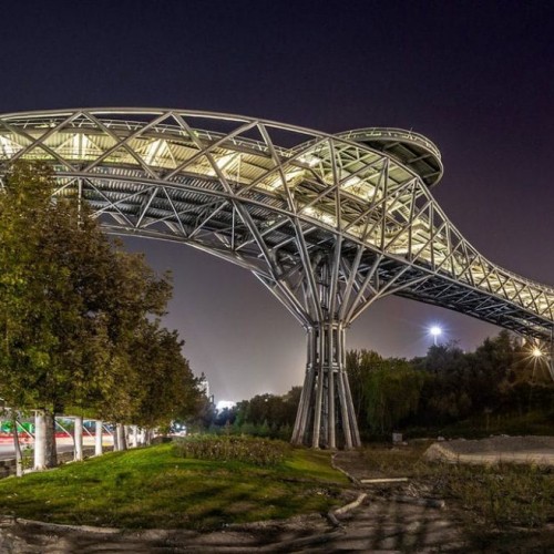 Tehran Tabiat Bridge: Through Steel into Nature!