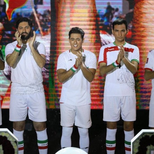 تحلیل لباس تیم ملی در جام جهانی ۲۰۲۲؛ حرکتی جنجالی در مراسم رونمایی از پیراهن که بر سر زبان ها افتاد!
