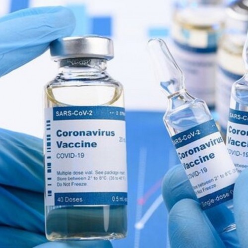 تمام واکسن‌های وارداتی کرونا را وزارت بهداشت خریداری می‌کند/ واکسیناسیون برای عموم مردم رایگان است