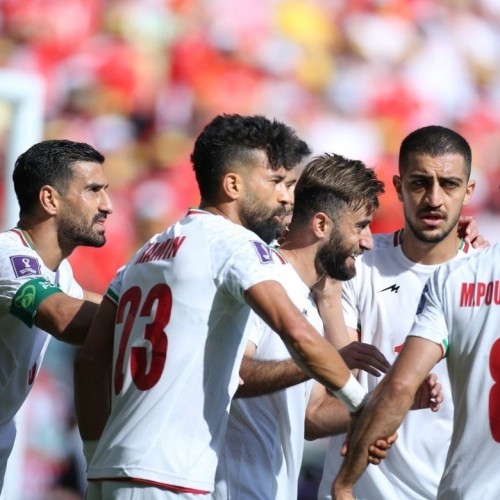تماشاگران ولزی هم تیم ملی ایران را تشویق کردند!
