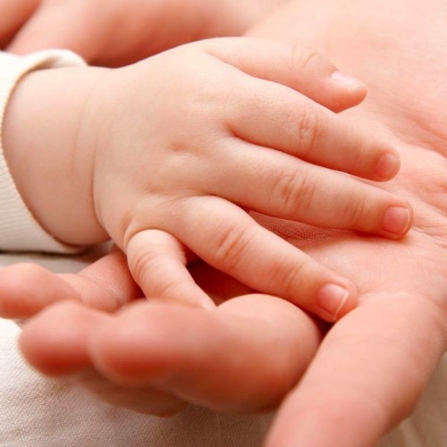 تولد نوزادی بدون انگشتان دست و پا + تصاویر دیدنی