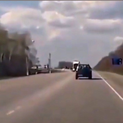 (فیلم) تصادف مرگبار خودروی شاسی بلند با یک دستگاه تریلی 
