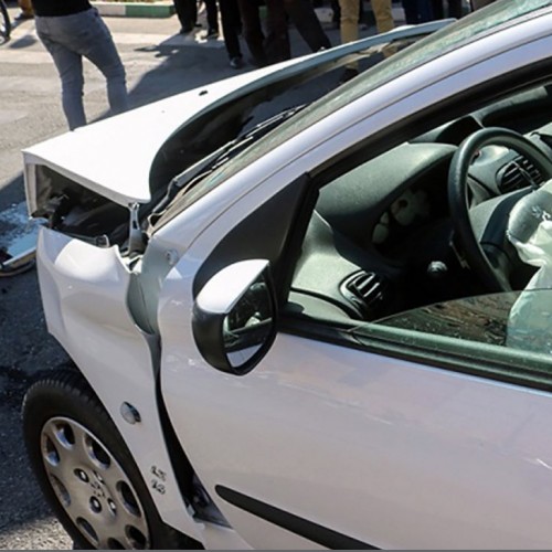 تصادف شدید خودروی پژو پس از سیلی پدر به پسر