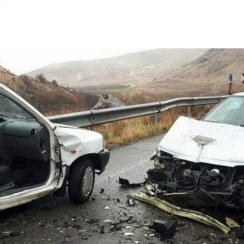 (فیلم) تصادف زنجیره‌ای بیش ‌از ۵٠ خودرو در اتوبان کرج ـ قزوین