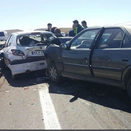 (فیلم) تصادف زنجیره‌ای و مرگبار ۱۱ خودرو در محور زنجان - قزوین