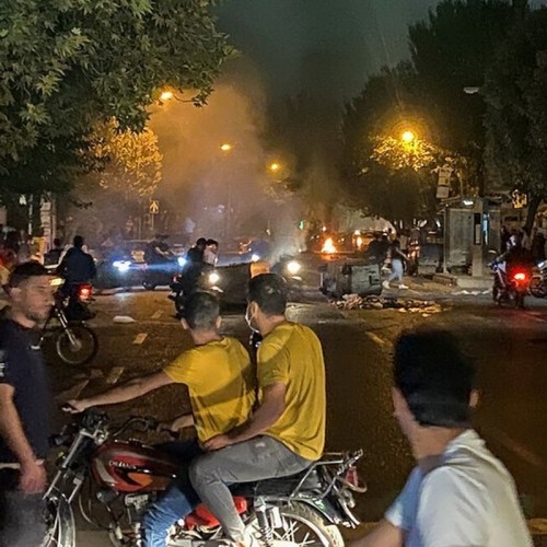تصاویر عجیب از اغتشاشات روز گذشته در تهران