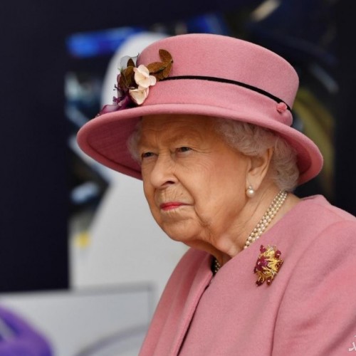 (تصاویر) اشک های مردم بریتانیا در سوگ ملکه انگلیس