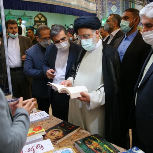 (تصاویر) بازدید رئیس جمهور از نمایشگاه بین المللی کتاب تهران