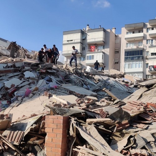 تصاویر جدیدی از لحظه زلزله 7 ریشتری ازمیر ترکیه