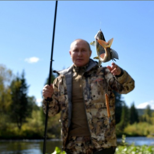 (تصاویر) ماهیگیری ولادیمیر پوتین در تعطیلات