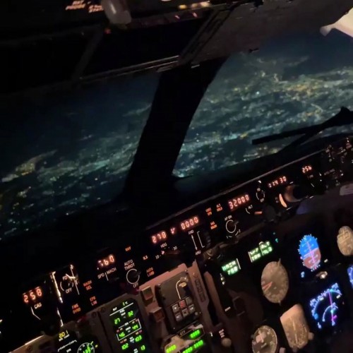 (فیلم) تصویر شگفت‌انگیز و رویایی از تهران از زاویه کابین خلبان