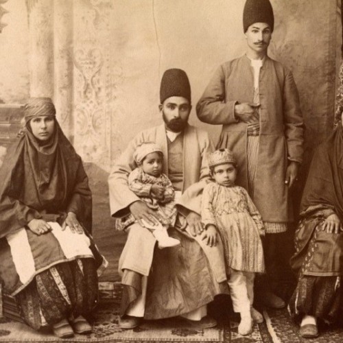 उन्नीसवीं सदी की शुरुआत में ईरानी समाज: आत्मनिर्भरता और सामूहिक कार्य