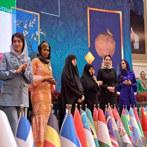 ولخرجی های میلیاردی در کنگره «زنان تاثیرگذار»