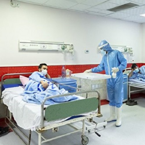 بستری کرونایی‌ها در پارکینگ بیمارستان و وزارت بهداشت در خواب
