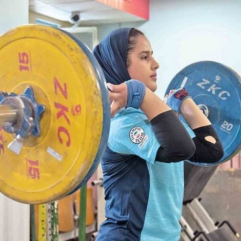 بیوگرافی یکتا جمالی وزنه‌بردار ایرانی