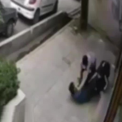 (فیلم) زورگیری خشن از یک مرد میانسال در اتوبان ستاری تهران