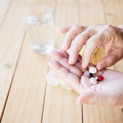 عوارض و موارد مصرف کپسول فنوبایوکس