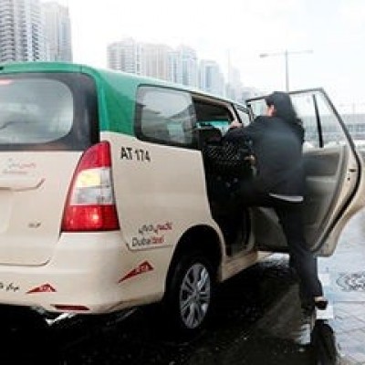 کار پلید یک راننده تاکسی و دوستانش با زن ۳۱ ساله در دوبی