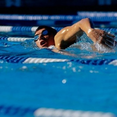 فواید ورزش شنا برای سلامتی