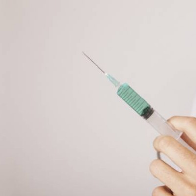 عوارض و موارد مصرف واکسن آنفولانزا