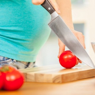 فواید و عوارض خوردن گوجه فرنگی در دوران بارداری