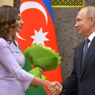 دیدار بانوی اول آذربایجان با پوتین