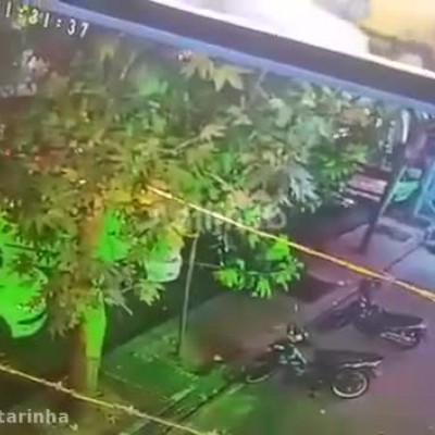 (فیلم) لحظه درگیری هانی کُرده با اوباش